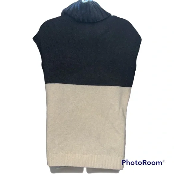 Ann Taylor cream and black wool blend sleeveless turtleneck